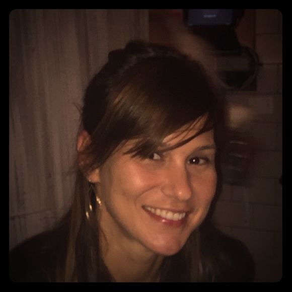 Meet your Posher, Jenny. - Picture 1 of 2